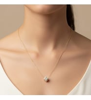 STİL İNCİSİ/ XUPING JEWELRY BAGET KARE ZİRKON TAŞLI  KOLYE (Altın)