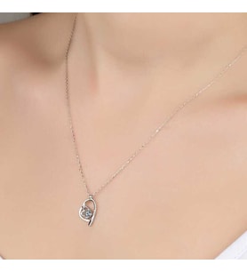 Ucarticaret S-warovski Taşlı Gümüş Kalp Bayan Kolye