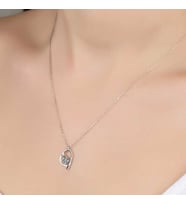 Ucarticaret S-warovski Taşlı Gümüş Kalp Bayan Kolye