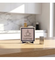 Minimalist Coffee Yazılı Dekoratif Obje, Kahve Molalarınızı Güzelleştiren Şık Aksesuar 10x10 cm