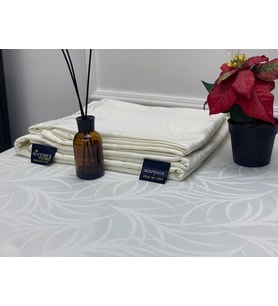 NİVEMESHOME 140X280 KREM YAPRAK DESENLİ LEKE TUTMAZ MASA ÖRTÜSÜ
