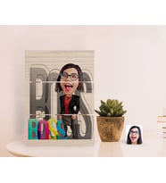 BK Gift Kişiye Özel Kadın Big Boss Karikatürlü Otantik Masaüstü Ahşap Palet Çerçeve-1 (Beyaz)