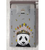 MEKTA HOME BEBEK VE ÇOCUK ODASI Kızılderili Panda Desenli Yatak Örtüsü
