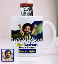 BBaskı TASARLANABİLİR Kişiye Özel Fotoğraflı Karikatür Sarı-Lacivert Taraftar Kupa Bardak 330 ml Sarı-Lacivert Sevda Bitmez! İsim Soyisim A Kalite Premium Porselen (%80/%20) Kalıcı Baskı (Net Detay/Canlı Renkler) Bulaşık Makinesinde Yıkanabilir