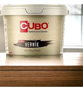 Cubo Su Bazlı Parlak Vernik Şeffaf 0,75 Litre