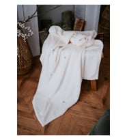 Wellsoft Peluş 100x110 Ekru Nakışlı Bebek Battaniyesi