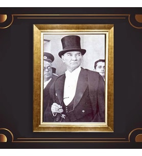 Altın Varaklı Çerçeveli Paspartulu Atatürk Tablo nl02A249 (Gold)