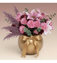 Pembe Lilyum & Gül ve Kasımpatı Aranjmanı