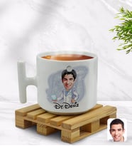 BK Gift Kişiye Özel Erkek Diş Hekimi Karikatürlü T Kulplu Beyaz Middle Kupa Bardak-3
