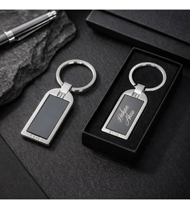 BK Gift Kişiye Özel İsimli 2106 Tek Taraflı Metal Suni Deri Anahtarlık – Lazer Baskılı Şık Anahtarlık
