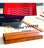 Avukatlara Özel Masa İsimliği