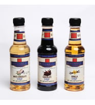 Simonelli 3'lü Şurup Seti (Çikolata + Beyaz Çikolata + Vanilya ) Kahve ve Kokteyl Şurubu 3X250ML