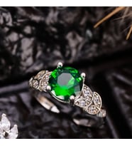 925 Ayar Gümüş Lotus Motifli Yeşil Tektaş Yüzük