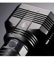 NITECORE EAX 2000 LUMEN  EL FENERI (8XAA) (Siyah)