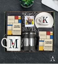 Kişiye Özel Premium Hediye Seti- Özel Tasarım Kahve Fincanı ve Kupa- 50 Gr Mimosa Filter Coffee ve 50 Gr Mimosa Turkish Coffee - French Press - Polaroid Fotoğraf - Özel Tasarım Hediye Kutusu