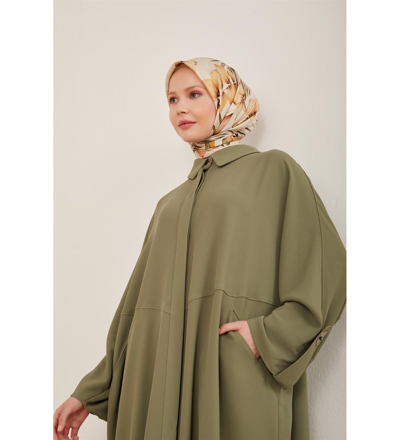 古代 Armine Oversize Apoletli Kap 23Y7002 Haki