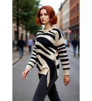 Kadın Oversize Bisiklet Yaka Zebra Desenli Akrilik Triko Kazak Kışlık Kombinlerin Vazgeçilmezi