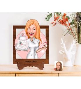 BK Gift Kişiye Özel Kadın Aşçı Karikatürlü Ahşap Standlı 3D Biblo-3 (Beyaz)