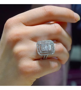 1.28 Ct Baget Pırlanta Yüzük (Beyaz)