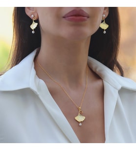 İstiridye İncili Sarkıt Gold Gümüş Set
