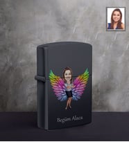 Kişiye Özel Melek Anne Karikatürlü UV Baskılı Siyah Benzinli Çakmak Model-1