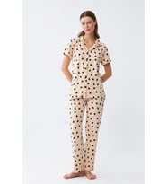 Kadın Krem Rengi Kalp Desenli Önden Düğmeli Pijama Takımı