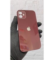 iPhone 11 Arkası Cam Kamera Korumalı Renkli Logolu Telefon Kılıfı - Bordo