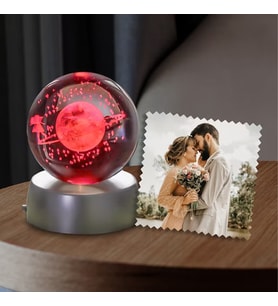 Kişiye Özel Fotoğraflı 3D Samanyolu Temalı Satürn Kız Işıklı Cam Küre