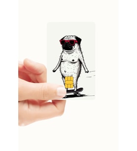 Gözlüklü Patenci Köpek Tasarımlı Kredi Kartı Ve Akbil Kaplama Sticker