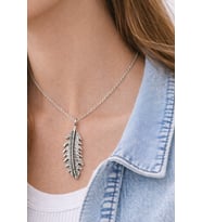 Doğal Yaprak Formlu Gümüş Renk Metal Tasarım Unisex Günlük Kolye