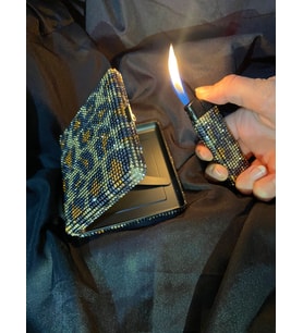 Taşlı Sigara Tabakası ve Çakmak