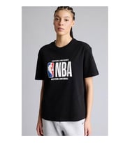 Defacto NBA Wordmark Siyah Kadın T-Shirt G0717AX/BK81