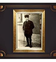 Altın Varaklı Çerçeveli Paspartulu Atatürk Tablo DC0640 (Gold)