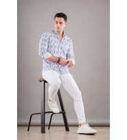BİCAN BASKILI ÇİZGİLİ YAKA DÜĞMELİ SLİMFİT ERKEK GÖMLEK (Beyaz)