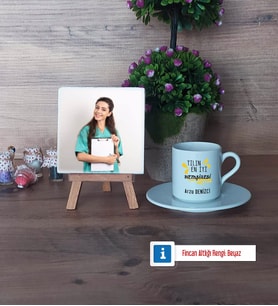 En İyi Hemşire Fotoğraflı Dekoratif Taş, Ahşap Altlıklı Türk Kahvesi Fincanı Hediye (Model 2)
