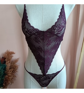 Sofia Transparan Dantelli Kadın Fantezi Bodysuit-VİŞNE ÇÜRÜĞÜ