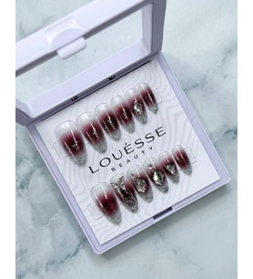 Louésse Crimson Stardust Takma Tırnak 12’li Bordo Ombre Simli Taşlı Gece Şıklığı Nail Set