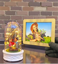 Kişiye Özel Ahşap Fotoğraf Çerçeveli Led Işıklı Fanus Hediyesi (Model 4)
