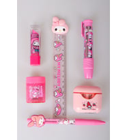 "DEKOMUS ISLAK MENDİL HEDİYELİ" LİSANSLI MY MELODY 6 PARÇA KIRTASİYE SETİ PODS/KULAKLIK TASARIMLI KALEMTRAŞ,CETVEL,UÇLU KALEM,RUJ SİLGİ