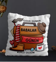 Kişiye Özel Babalar Günün Kutlu Olsun Temalı Kare Yastık (Beyaz)