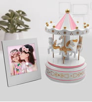Atlı Karınca Müzik Kutusu Pembe & Beyaz İnstagram Çerçeve Hediye Seti