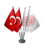 Masa Üstü Sanayi ve Teknoloji Bakanlığı Bayrağı Türk Bayrağı Dörtlü Krom Direk Masa Bayrak Seti