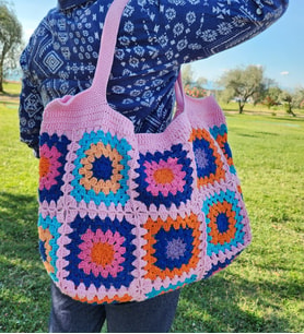 Örgü Çanta, Yazlık Omuz Çantası, Rengarenk Kare Motifli Çanta, Canlı Renkli Tığ İşi Çanta (Pembe)