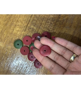 11 ADET ÇAP 2 CM RENKLİ DELİKLİ YASSI TAKI BONCUĞU