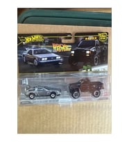 Hot Wheels Premium Back To The Future Geleceğe Dönüş İkili Paket Time Machine Toyota Pickup Truck Oy