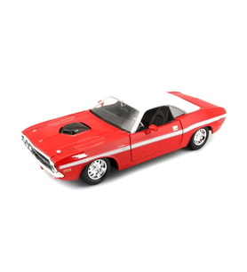 MAY 31263 1970 Dodge Challenger RT Coupe 1:24 Model Araba