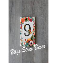 Bilge Stone Decor Doğal Taş Kapı Numarası, Uv Baskılı Kapı Numarası 7,5x15cm - Numara 9 (Çok Renkli)