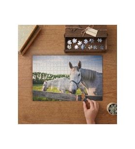 Beyaz Atlar Tasarımı 240 parça Ahşap Puzzle Ahşap Kutuda MP02888