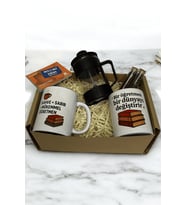 ÖĞRETMENLER GÜNÜ HEDİYE SETİ (BARDAK, KALEMLİK, NOT KAĞIDI, FRENCH PRESS, FİLTRE KAHVE, YEŞİL ÇAY) (Beyaz)