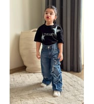KIZ ÇOCUK YILDIZ MODELLİ KOT PANTOLONLU PAMUK TAKIM (Siyah)